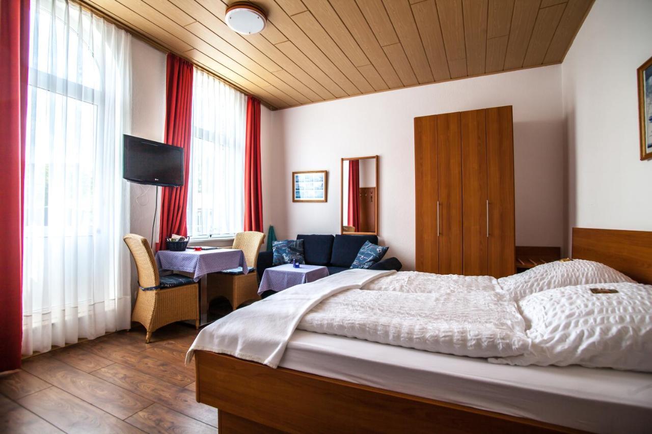 Standard Apartment mit Terrasse